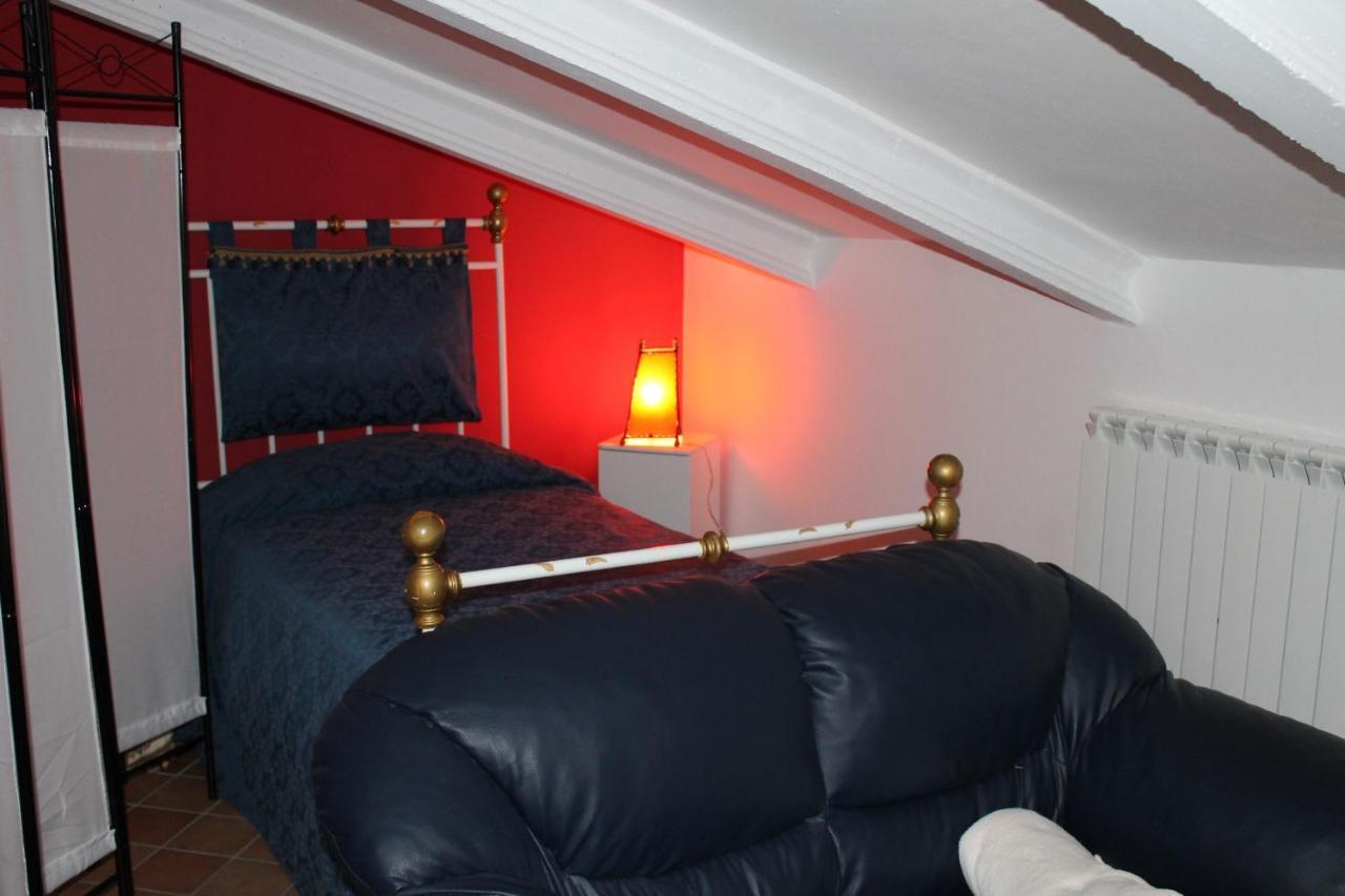 Apartamento MANSARDA VITI - Sguardo su Frontone - Exterior foto