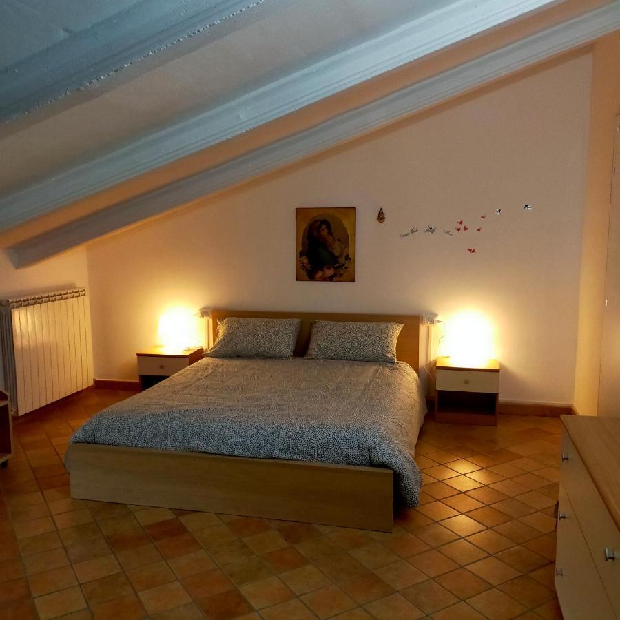 Apartamento MANSARDA VITI - Sguardo su Frontone - Exterior foto