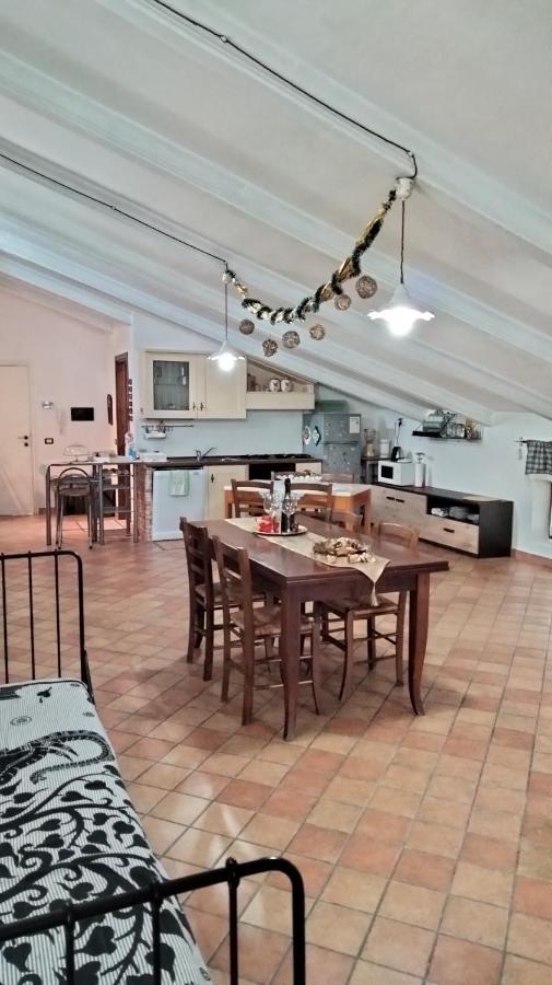 Apartamento MANSARDA VITI - Sguardo su Frontone - Exterior foto