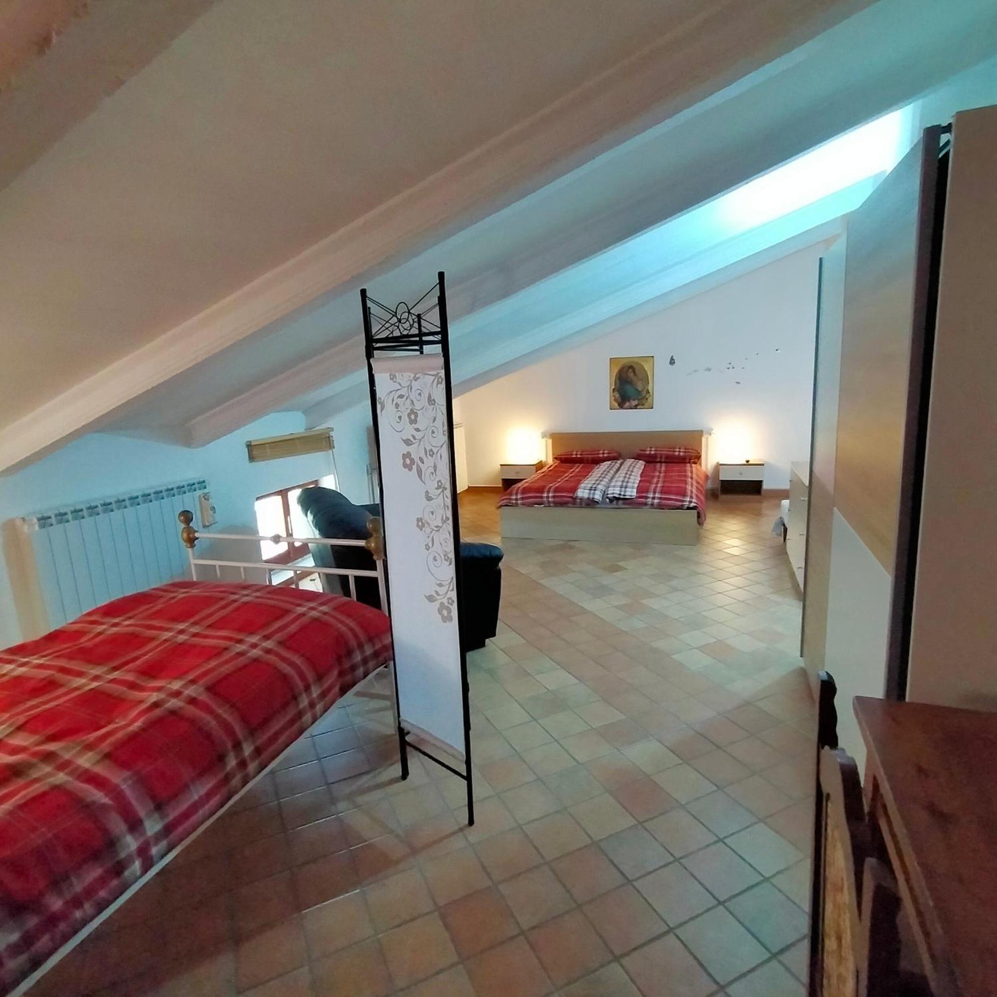Apartamento MANSARDA VITI - Sguardo su Frontone - Exterior foto